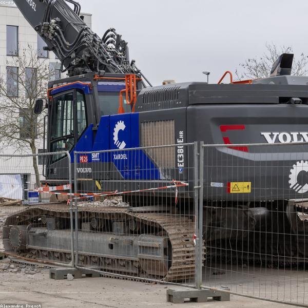 Heavy equipment 1